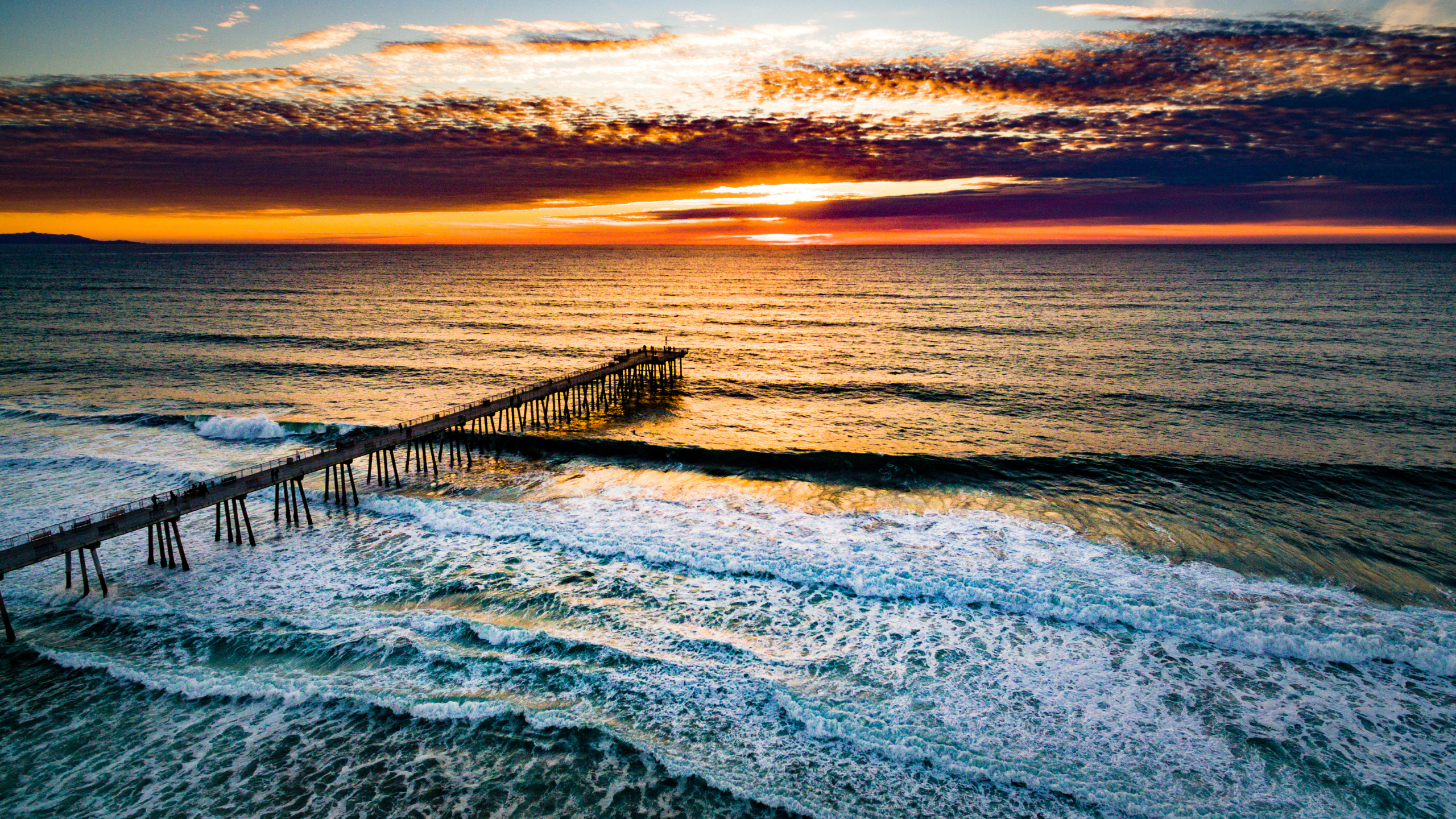Hermosa Beach local area and buyer social infrastructure research