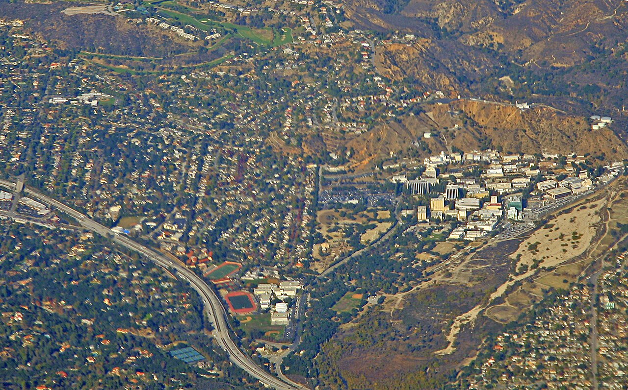La Canada Flintridge local area and buyer social infrastructure research