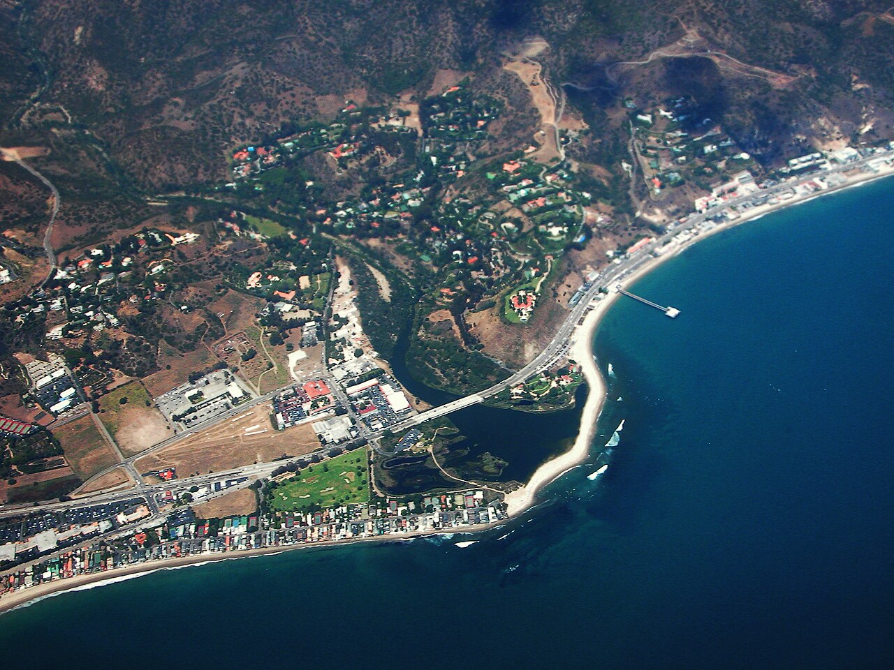 Malibu local area and buyer social infrastructure research