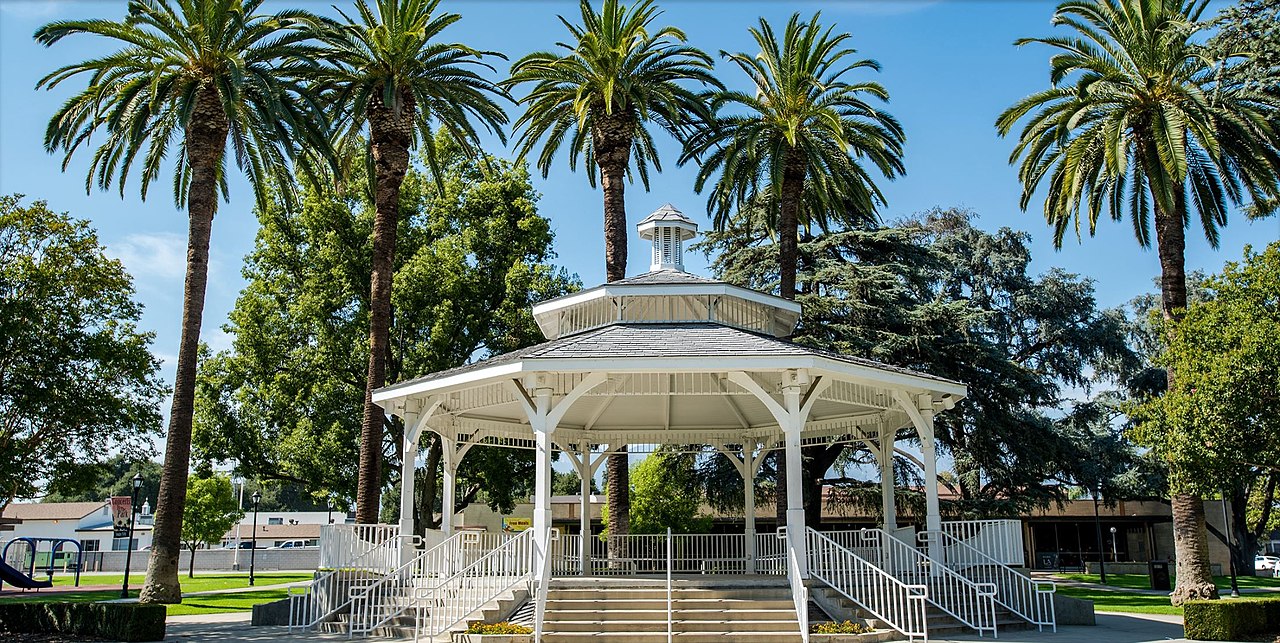 Temple City local area and buyer social infrastructure research