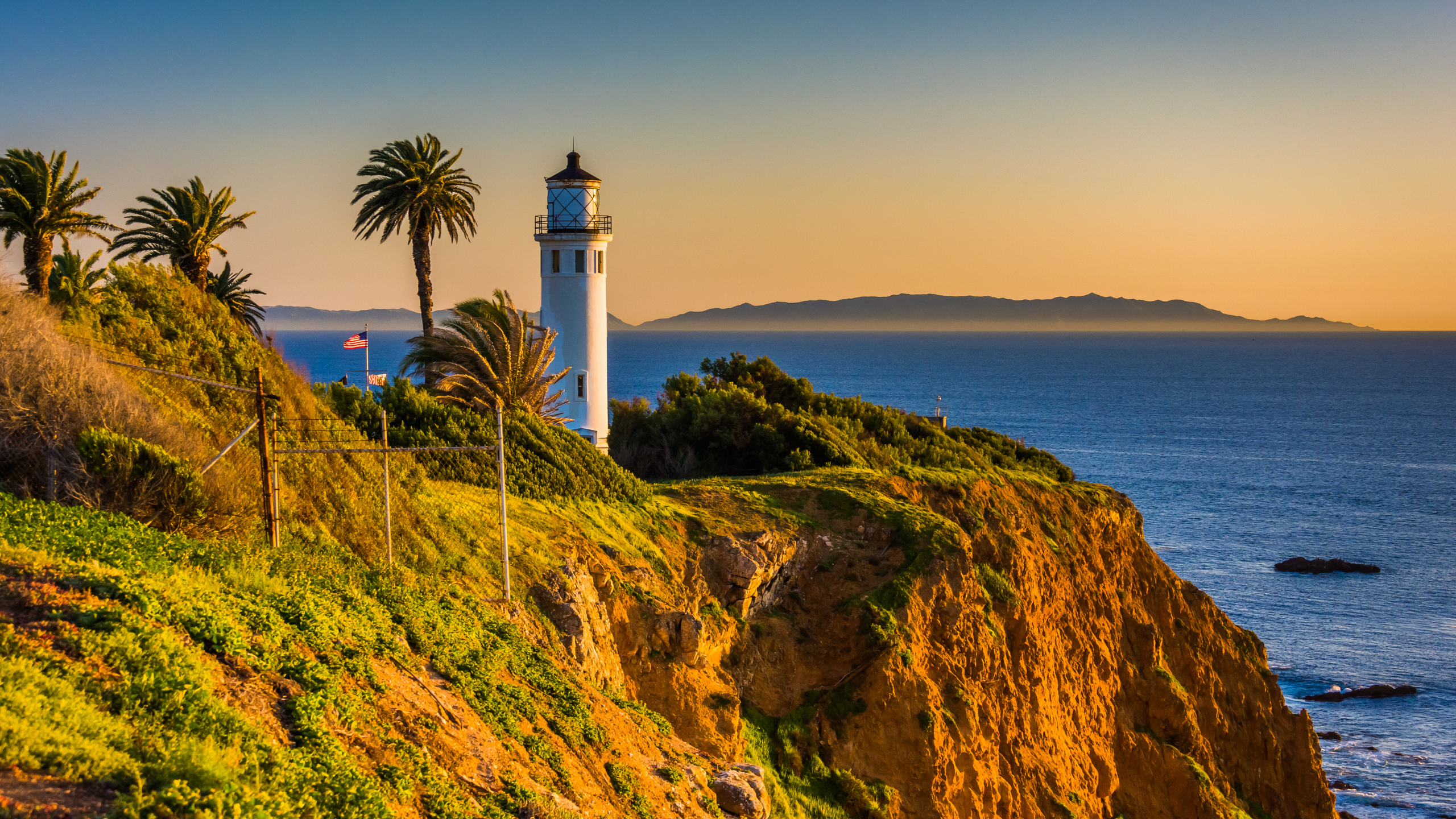 Palos Verdes coastal hillside image for local area research
